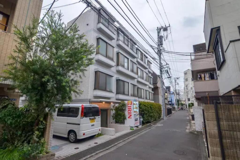Plaza Sinjuku Cozy Mansion — Photos 1